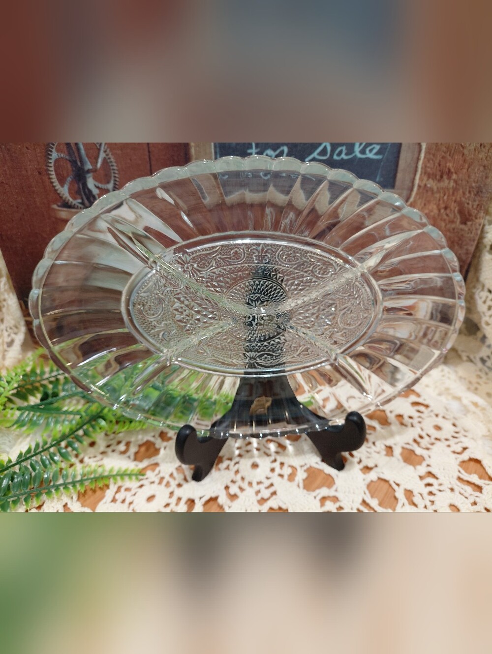Clear Glass Decorative Serving Platter - Elegant Oval Design